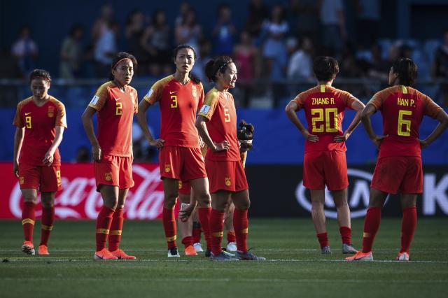 杨丽操刀国际足球比赛，备受期待